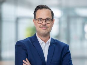 Director Lars Wismer on glasstec 2024: “glass technology live is a special highlight for me at this year’s glasstec because it serves as an innovation showcase for the glass industry.”