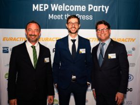 Glass for Europe in Strasbourg for the plenary session of the European Parliament