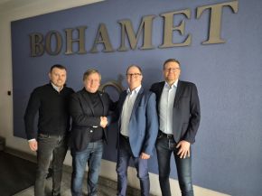 From left to right: Łukasz Chrzanowski (Director of Doors & Wipers Production Department, Bohamet), Tomasz Tafelski (President of the Board, Bohamet), Alfred Cortisse (COO EMEA, A+W Software), Patryk Ziurkowski (Sales Executive, A+W Software