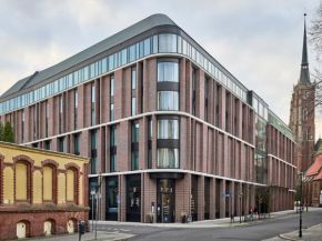 Blending Heritage with High Performance: SILVERSTAR Glass at The Bridge Hotel Wrocław