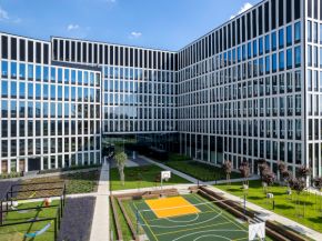 Glas Trösch Glass Enhances Community-Focused Face2Face Campus