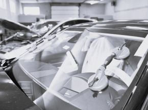 Call to Boost Automotive Glass Recycling in EU End-of-Life Vehicles Regulation