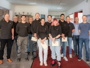 HORN Glass Industries rewards outstanding apprenticeship performance