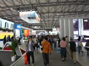 The 35th China Glass Exhibition Underway in Shanghai
