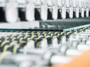 People's Daily Praises NorthGlass: From Breaking Monopolies to Digital & Green Development