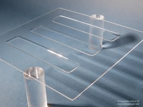 Laser-based processes make it possible to bend glass selectively and precisely shape targeted, localised areas. Photo: © Fraunhofer-Institut für Werkstoffmechanik IWM