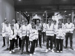 Glass for Europe welcomes a European Commission’s delegation to AGC Glass Europe’s plant in Moustier