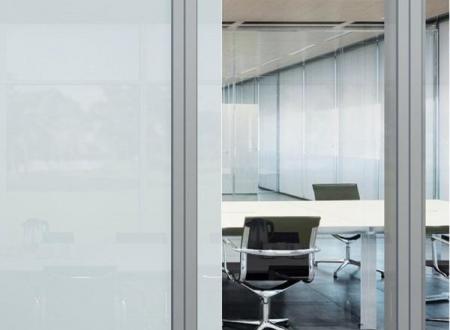 Glass partition walls used in offices can often be switched between transparent and opaque.  Photos: Dorma Hüppe Raumtrennsysteme