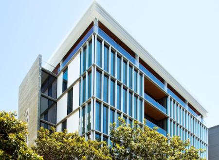 345 4th Street in San Francisco, Calif., features Solarban® 72 Starphire® glass by Vitro Architectural Glass.