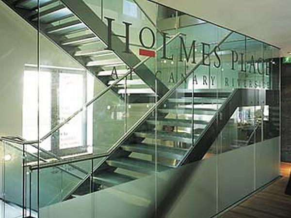 Top 5 ways to use decorative glass