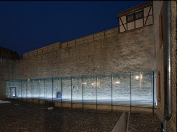 Glass corridor with adhesively-bonded frames in the ancient castle of Grimma