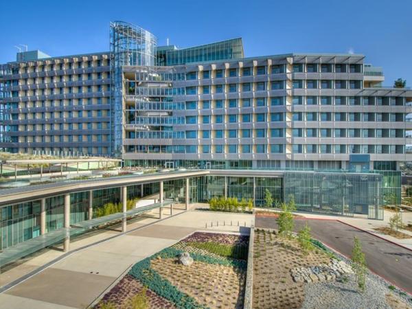 SOLARBAN 70XL glass by Vitro Architectural Glass (formerly PPG glass) celebrates 10 years of transforming, enabling sustainable design SOLARBAN 70XL glass by Vitro Architectural Glass (formerly PPG glass) celebrates 10 years of transforming, enabling sustainable design