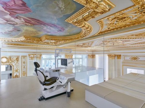 Dental Clinic with special flair - The atmosphere can conduce to success Dental Clinic with special flair - The atmosphere can conduce to success