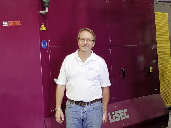Neil Tomlinson, UA Glass’ owner about LiSEC: “I appreciate the brilliant service for machinery and software and the ease of communication.” 