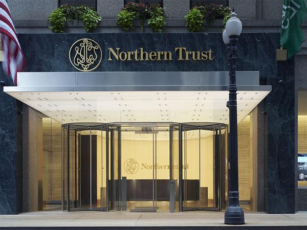 Transforming Northern Trust Bank with an Architectural Glass Canopy