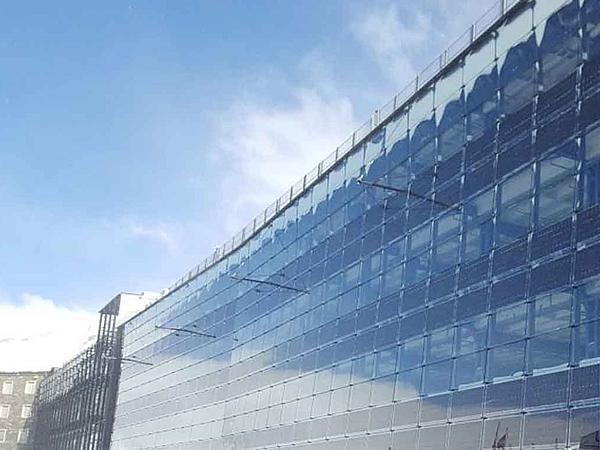 Photovoltaics to preserve his Majesty Photovoltaics to preserve his Majesty