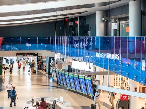 CARVART Architectural Glass Enhances Space in Many Ways CARVART Architectural Glass Enhances Space in Many Ways