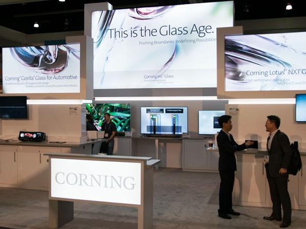 Corning Showcases Advanced Glass Technologies at Display Industry Event