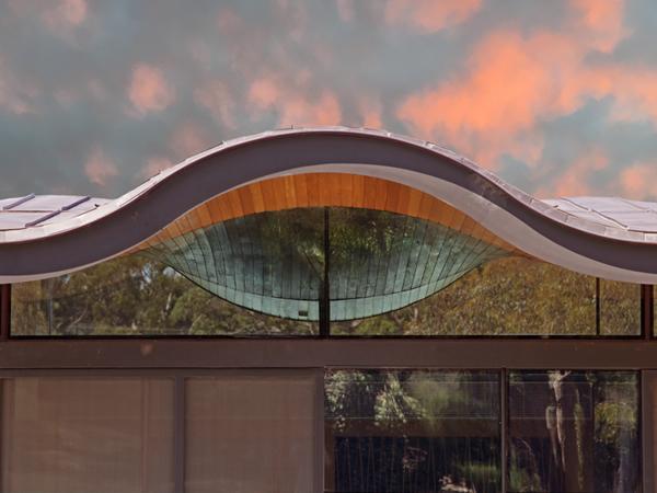 Inland Waves turn heads at the Lauriston House Inland Waves turn heads at the Lauriston House