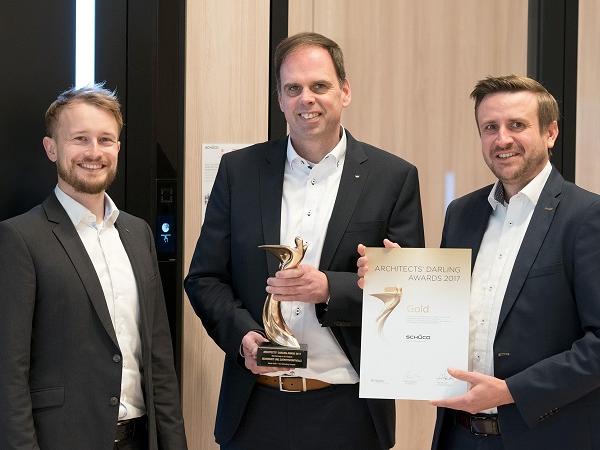 (From left to right)Hendrik Köster, Joachim Gau and Alexander Hertel in receiving the Gold Architects’ Darling® Award 2017.