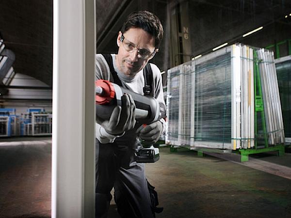 Sika Launches Window Bonding Adhesives at FIT Sika Launches Window Bonding Adhesives at FIT