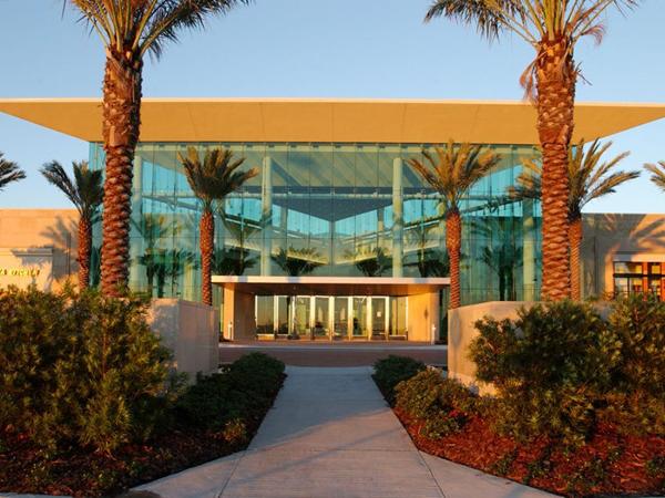The Mall at Millenia Entrances Entice Shoppers The Mall at Millenia Entrances Entice Shoppers