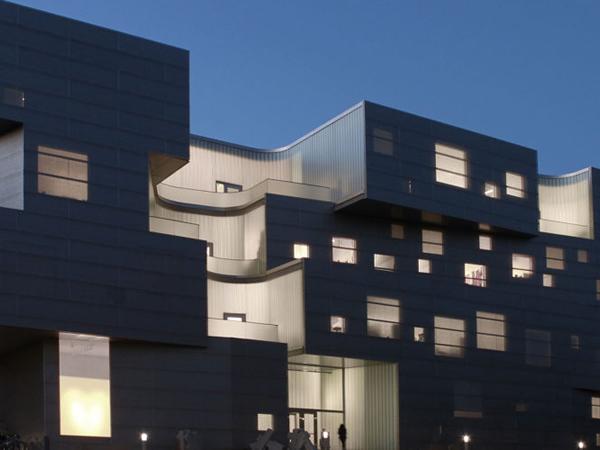 Channel Glass by Bendheim Creates “Centers of Light” at Steven Holl Architects’ New University of Iowa Visual Arts Building Channel Glass by Bendheim Creates “Centers of Light” at Steven Holl Architects’ New University of Iowa Visual Arts Building