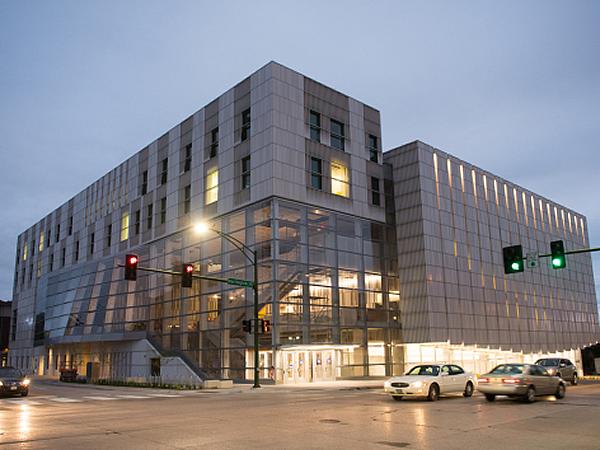 University of Iowa Voxman Music Building features Linetec’s anodize finishing and thermal improvement services University of Iowa Voxman Music Building features Linetec’s anodize finishing and thermal improvement services