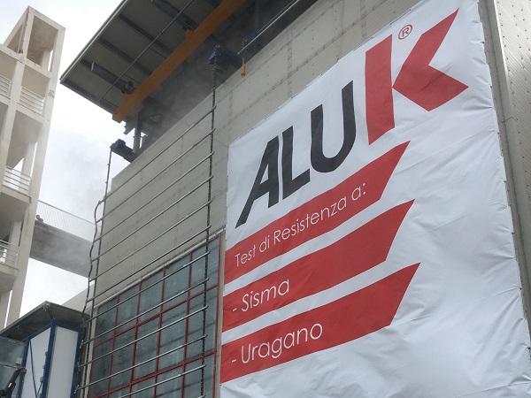 AluK’s SL50 façade defeats hurricane testing at the Building Future Lab conference