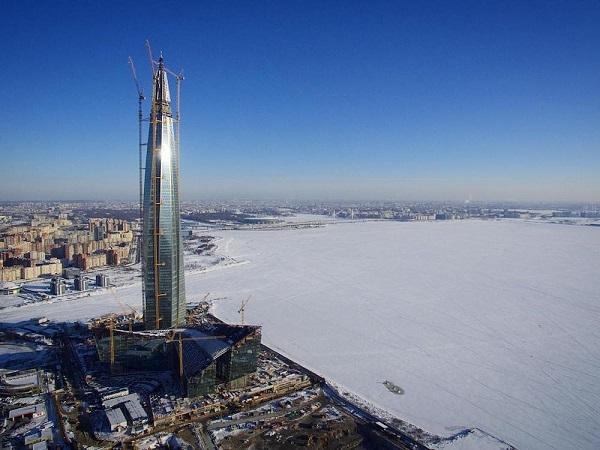 ‘The Rollercoaster’ track – innovative access solutions for bold new architecture | CoxGoymyl ‘The Rollercoaster’ track – innovative access solutions for bold new architecture | CoxGoymyl