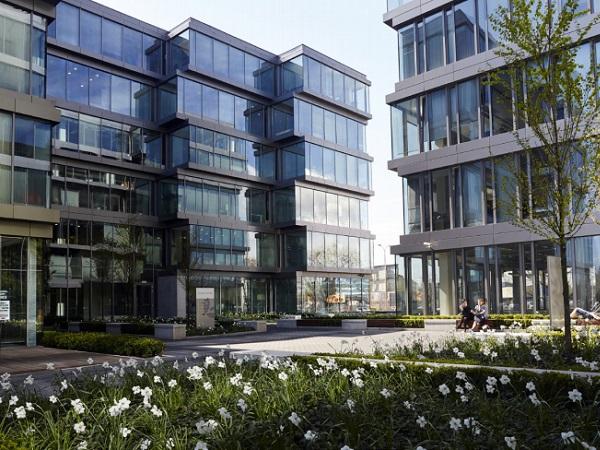 POLFLAM glass in the facade of Oxygen Park: a modern office complex in the business area of Warsaw