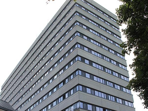 Deceuninck 2500 aluminium-alternative window ideal for Capital House