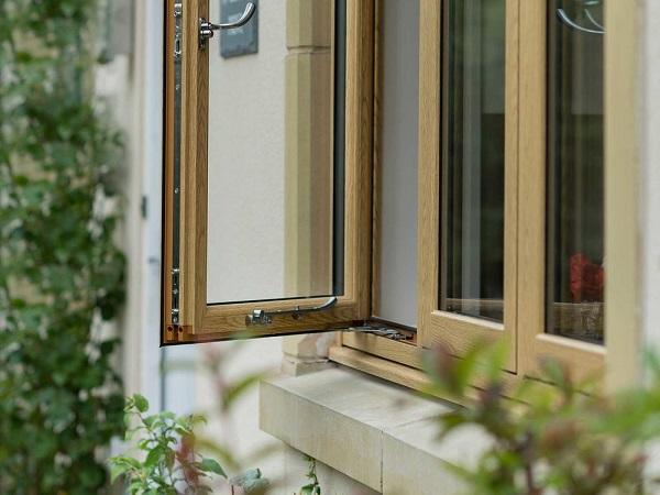 Heritage Flush Sash Window Appearance and Benefits | Deceuninck