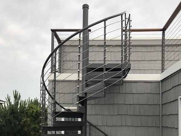 Trex® Spiral Stairs™ introduces new Multi-Line railing system Trex® Spiral Stairs™ introduces new Multi-Line railing system