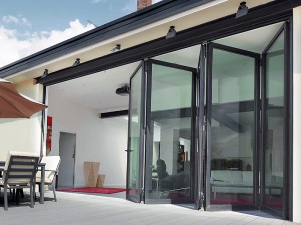 aïr Bi-Folding Doors