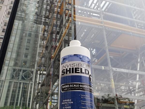 Iconic Apple Store on 5th Avenue in NYC being Treated with UNELKO’s Invisible Shield® PRO 15 Glass Protection as Long–Term Preservation Benefit