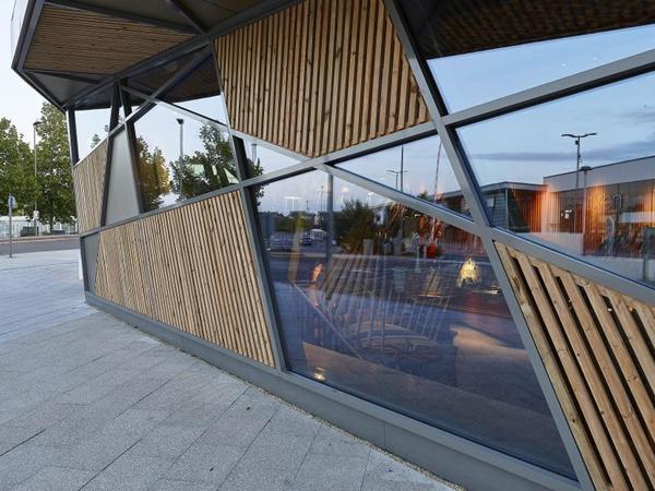 Nothing cheeky about ALuK'S Nandos installation