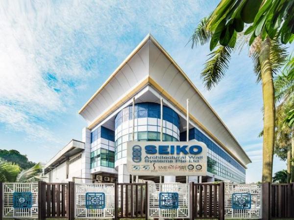 Photo of Singapore Office of Seiko Architectural Wall Systems Photo of Singapore Office of Seiko Architectural Wall Systems