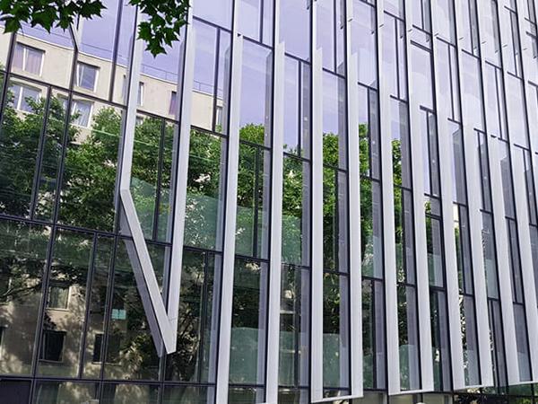 The key role of TRIGLASS® profiles in façade renovation The key role of TRIGLASS® profiles in façade renovation