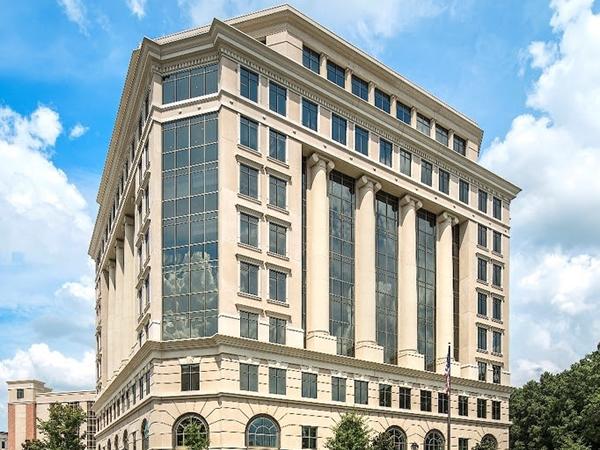 SOLARBAN R100/Bronze glass helps Charlotte’s Capitol Towers earn LEED Gold