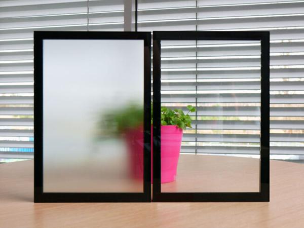 Satin fire-resistant glass – a novelty in the POLFLAM product range Satin fire-resistant glass – a novelty in the POLFLAM product range