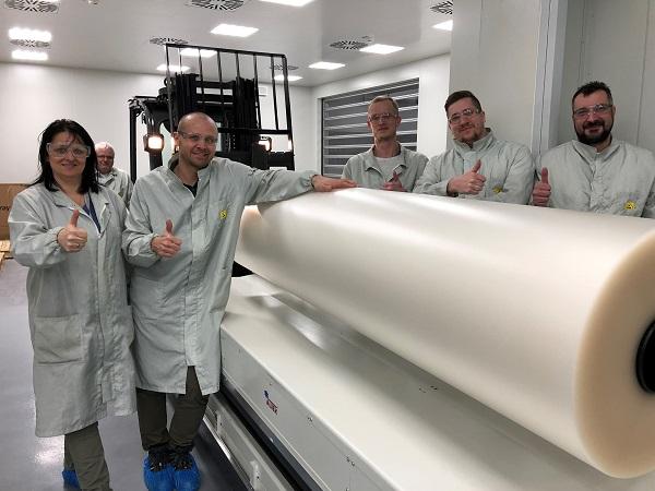 The Trosifol team in Holešov with one of the first SentryGlas® rolls (from the left): Jana Noskova, Jakub Sykora, Rosta Ftacnik, Tomas Horak, Marek Kristek