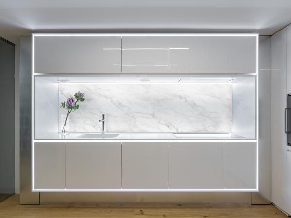 Glass in the kitchen | OmniDecor