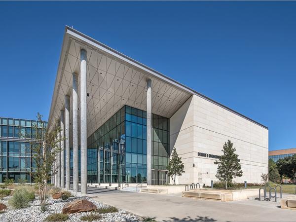 SOLARBAN 90 puts science on display at the new University of Texas at Arlington’s Science & Engineering Innovation & Research building