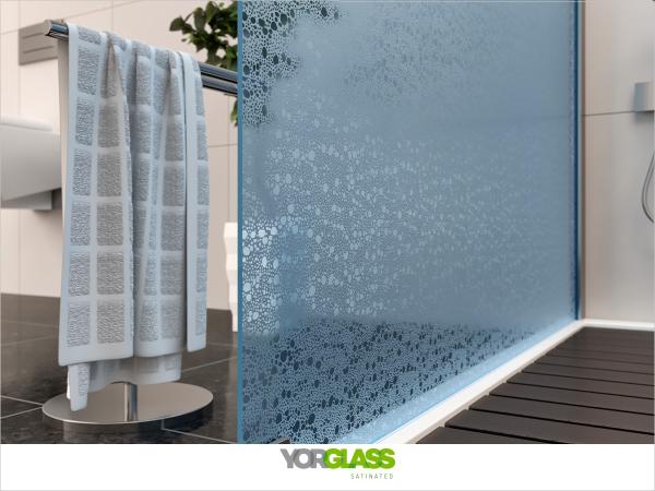 A series from Yorglass that adds color to glass and an indispensable trend in decoration: Tinted glass