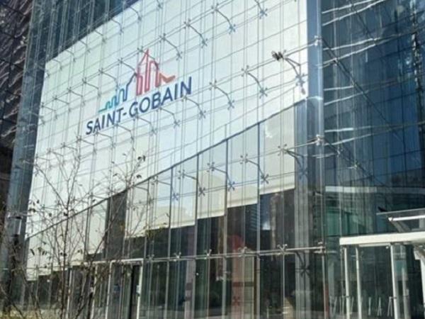 Saint-Gobain divests some glass processing facilities in France