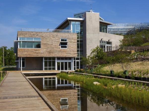 Impressions of Glass in Building Design: Phipps Conservatory