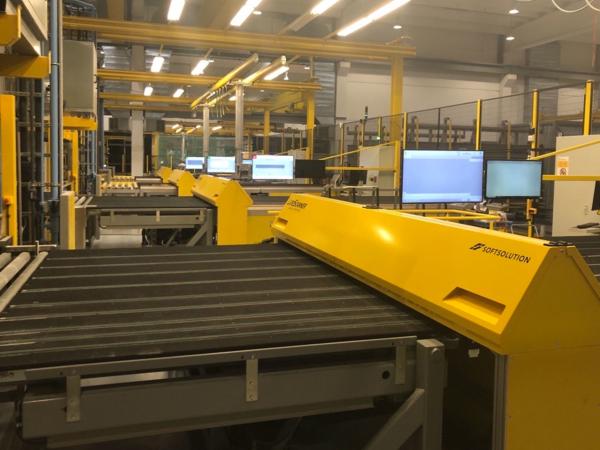 4 LineScanners for automatic inspection at HG-Glas