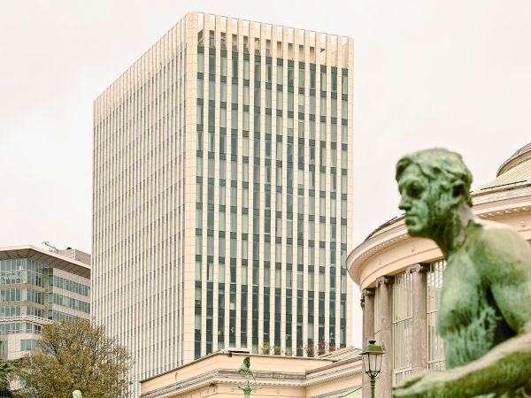 A Landmark Transformation with Şişecam