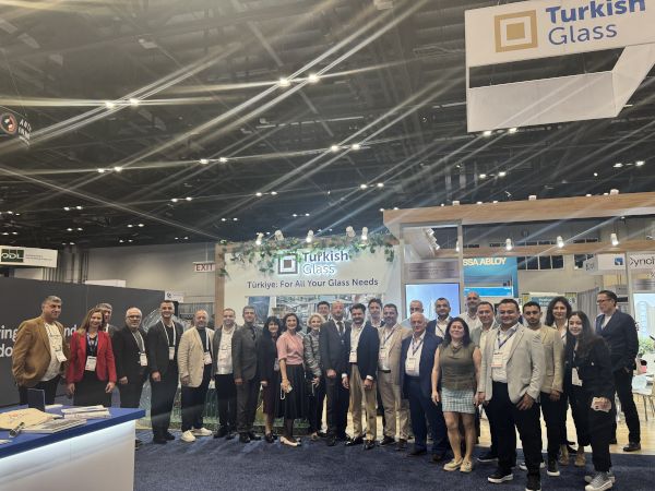 TurkishGlass Showcases Innovation at GlassBuild America 2025